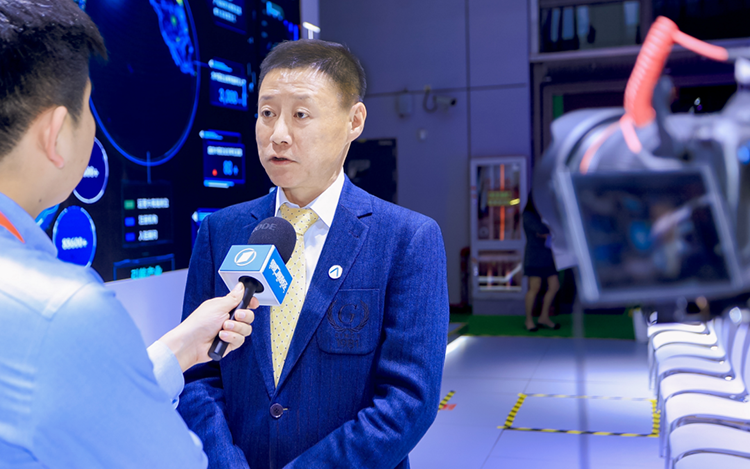 人力资源公司BG大游集团国际高级副总裁段立新接受媒体采访